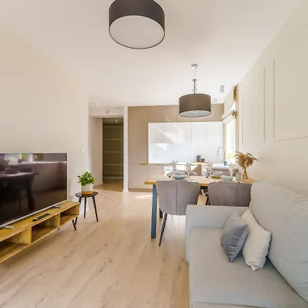 Lighthouse - Baltycka 22 Parking W Cenie * Kolobrzeg